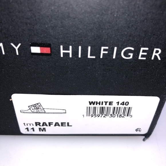 Tommy Hilfiger Men's Rafael Color Block Pool Slides in White/Gray Shoes - Picture 8 of 8